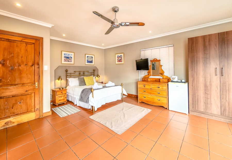 10 Bedroom Property for Sale in De Waterkant Western Cape